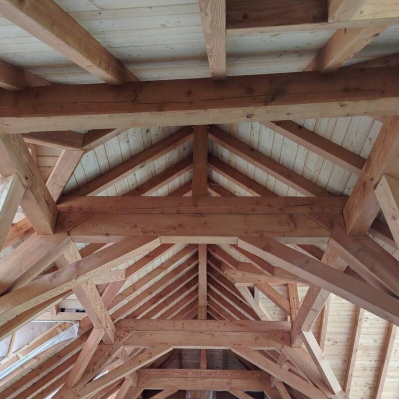 Auvent avec assemblage traditionel Cernay 3